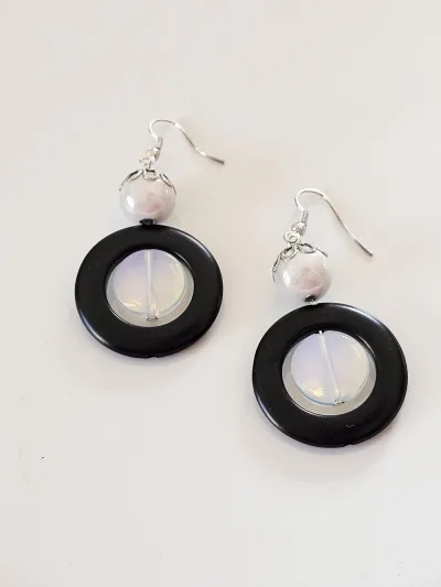 Boucles d'oreilles Semer des graines blanc et noir
